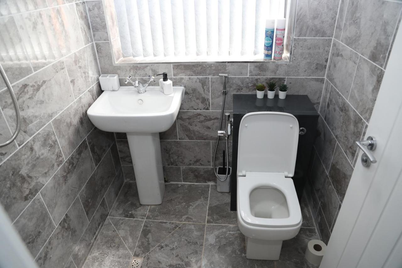 Homely 1-Bed Apartment In Бірмінгем Екстер'єр фото